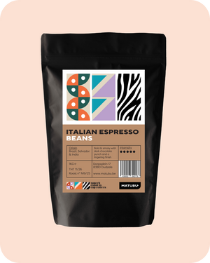 Verpakking van Italiaanse espresso blend bonen met informatie over oorsprong en smaakprofiel.